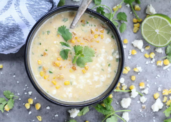 SOPA MEXICANA DE ELOTE CALLEJERO