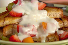 TOSTADA FRANCESA DE YOGUR CON REMOLINO DE CANELA