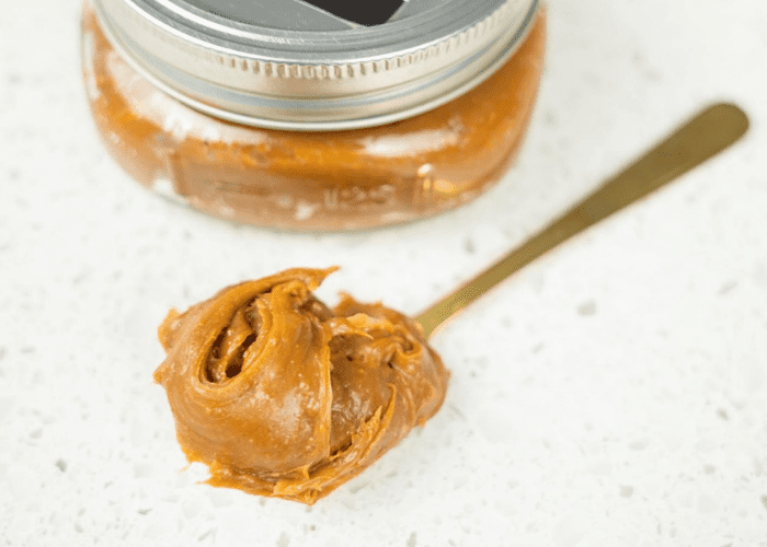 Dip Cremoso de Dulce de Leche con Frutas