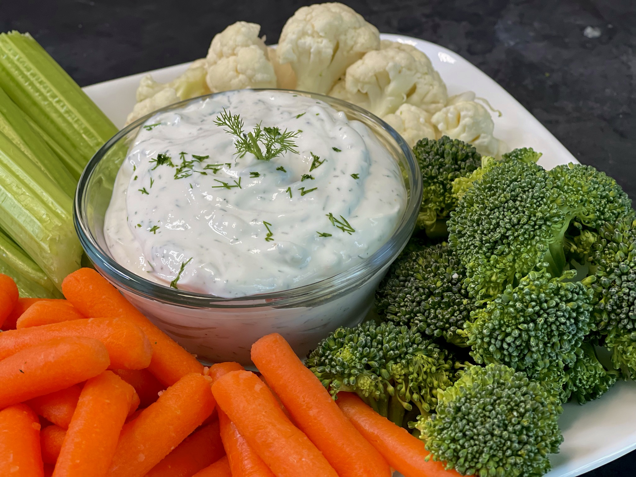 Dip de Yogurt Griego Para Vegetales